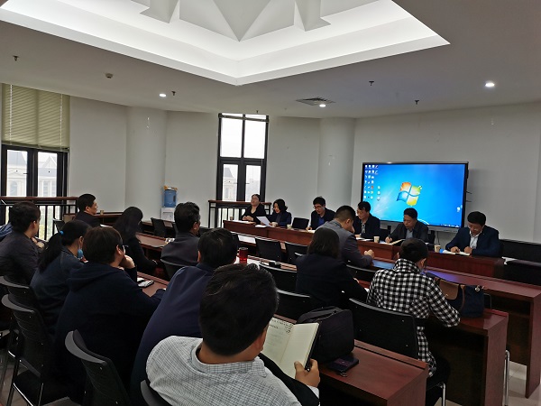 �齫������