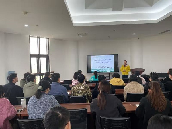 �齫������