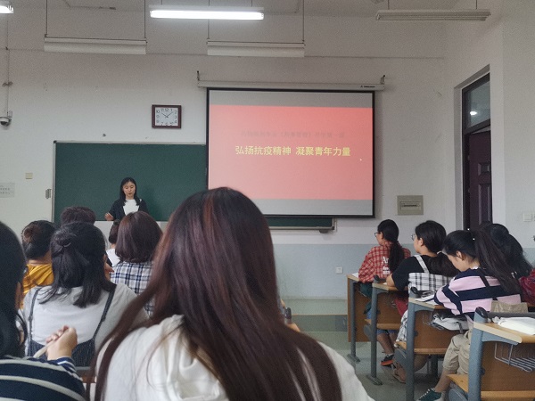 �齫������