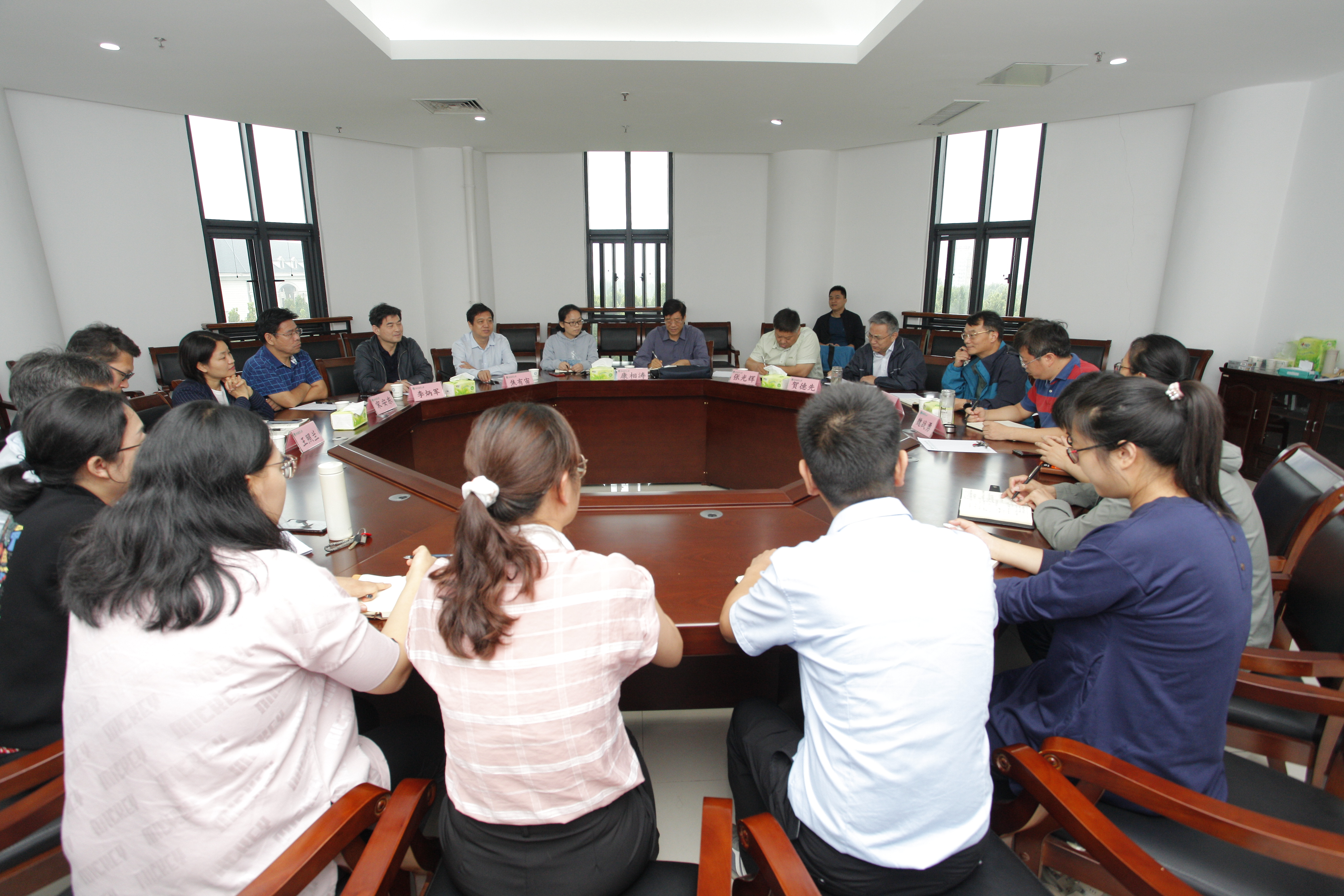 �齫������