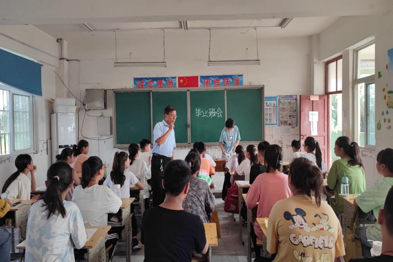 �齫������