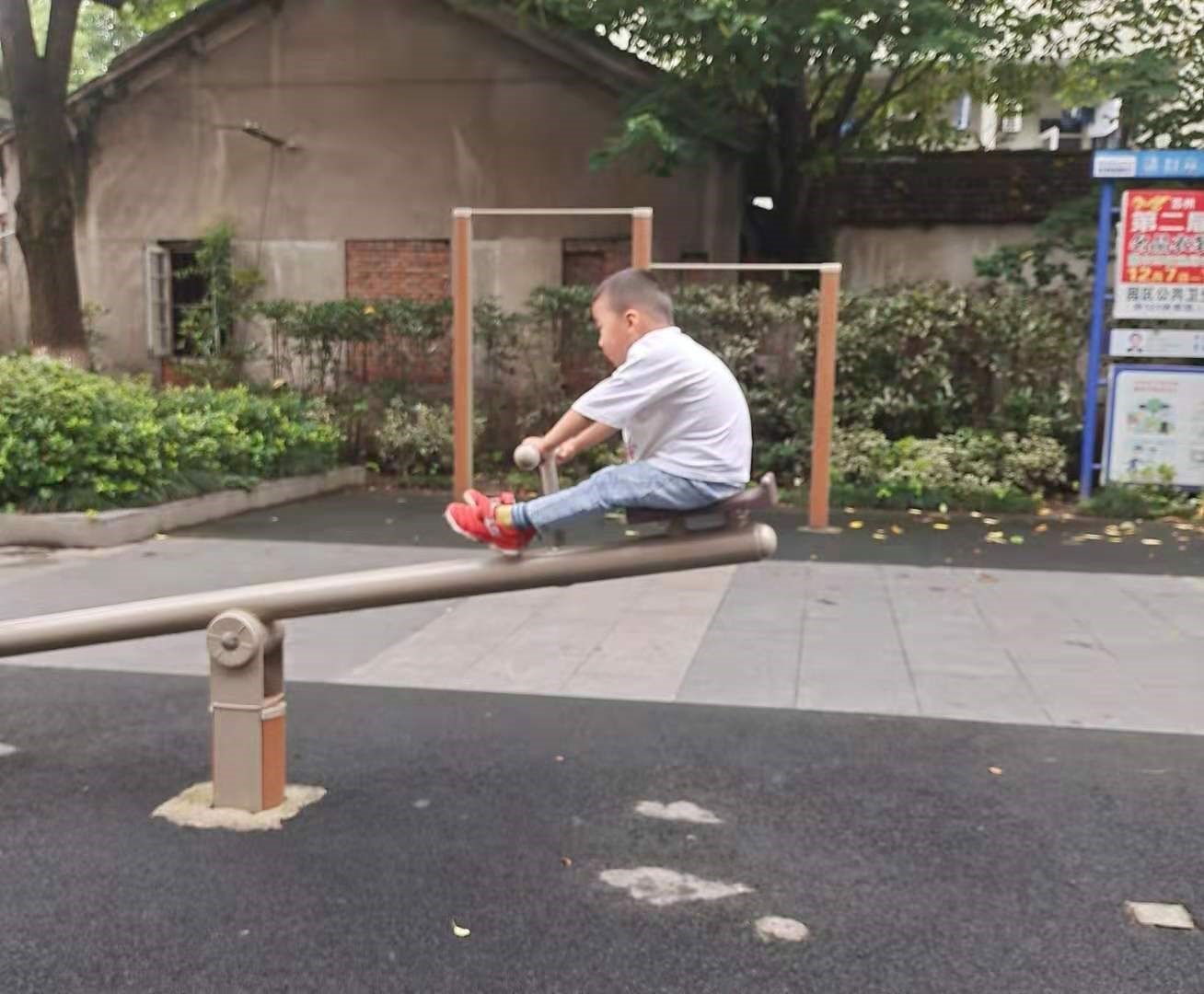 �齫������