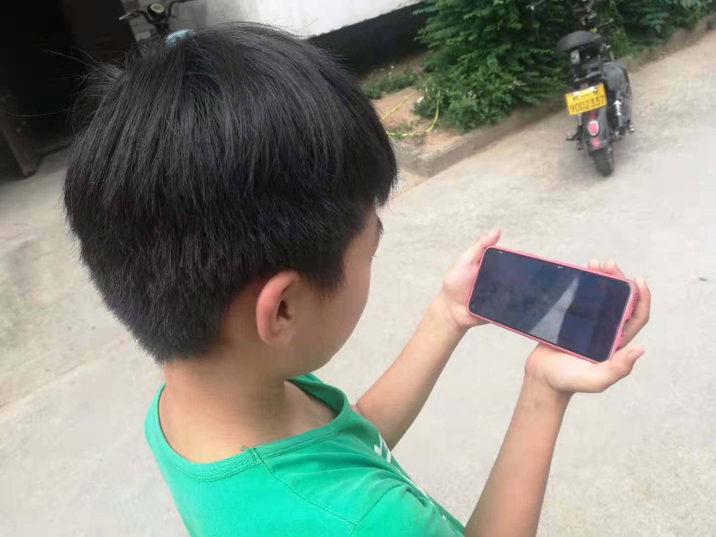 �齫������