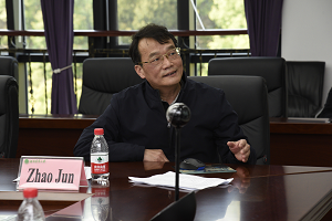 �齫������