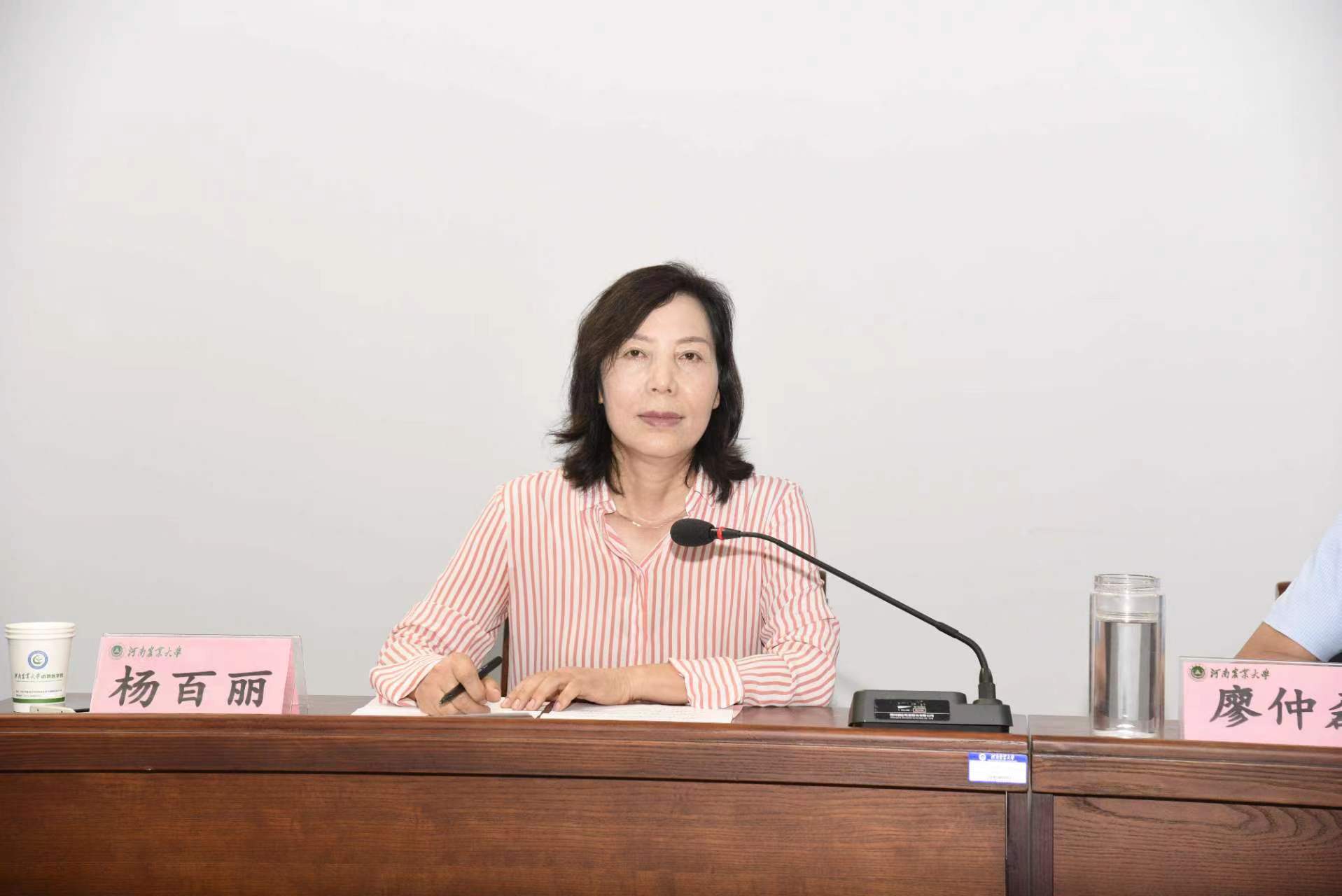 �齫������