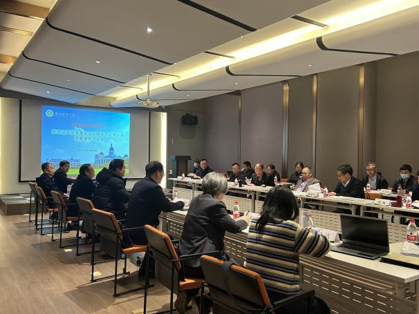 �齫������