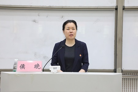 �齫������