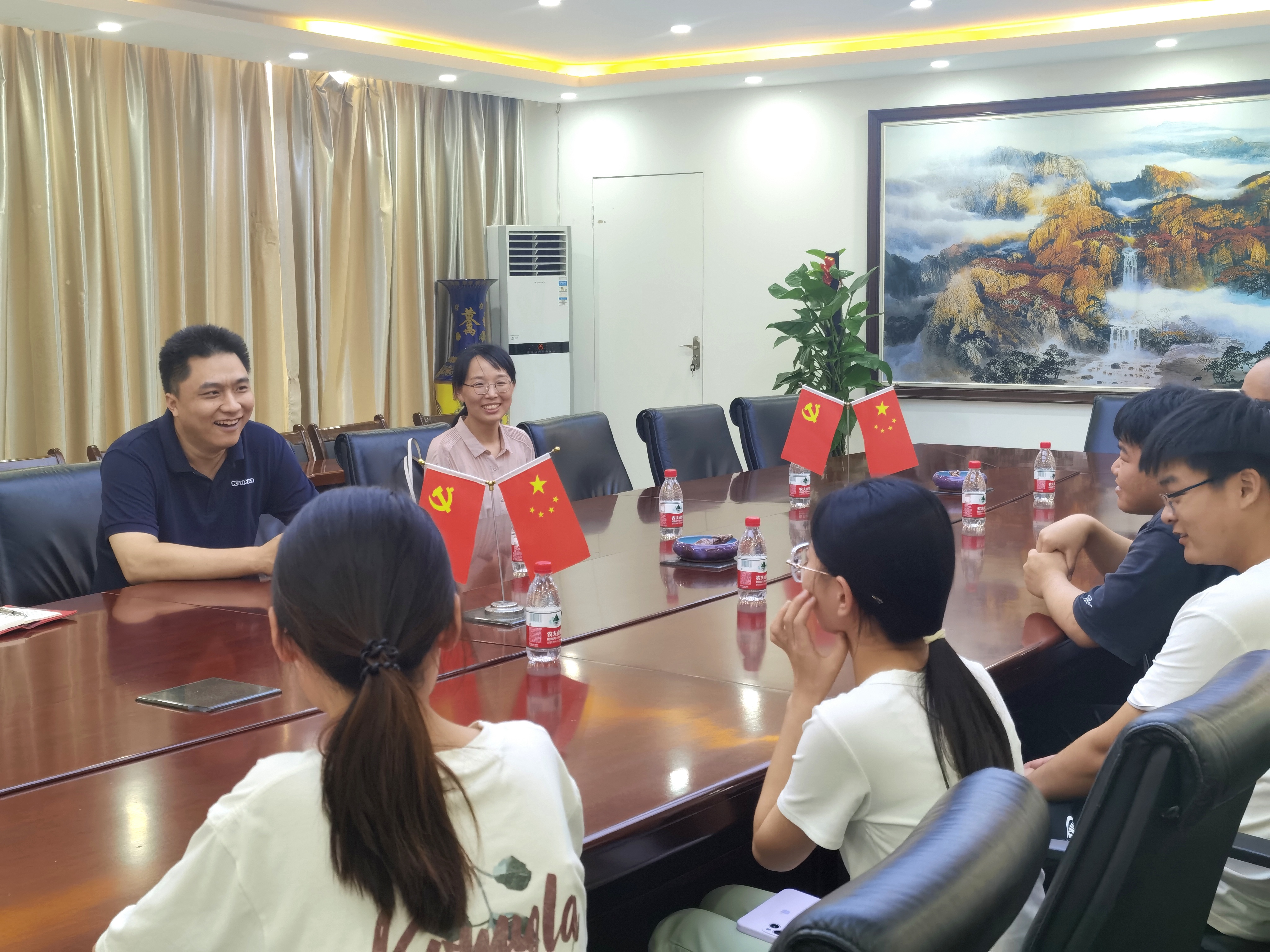 �齫������