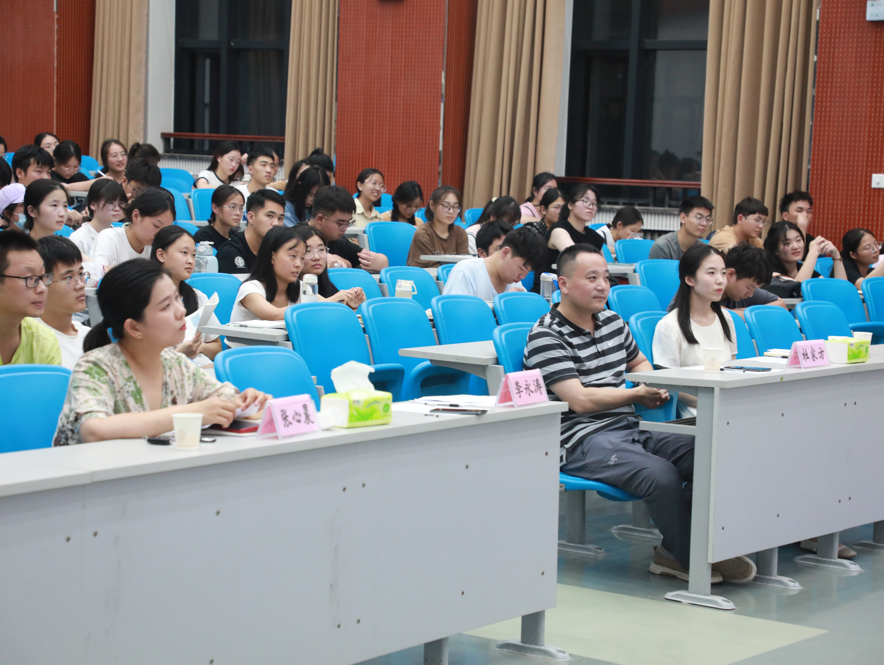 �齫������