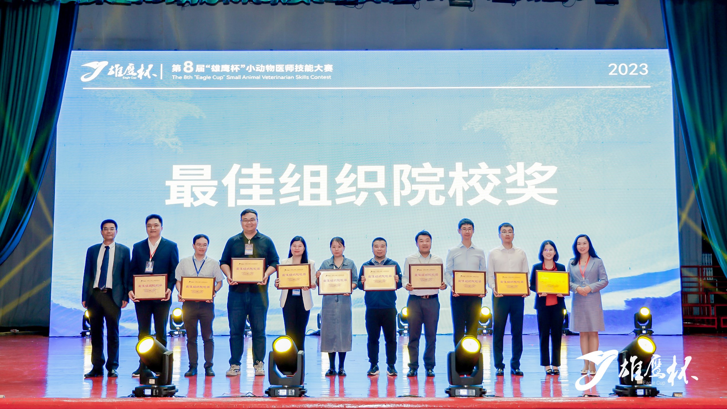 �齫������