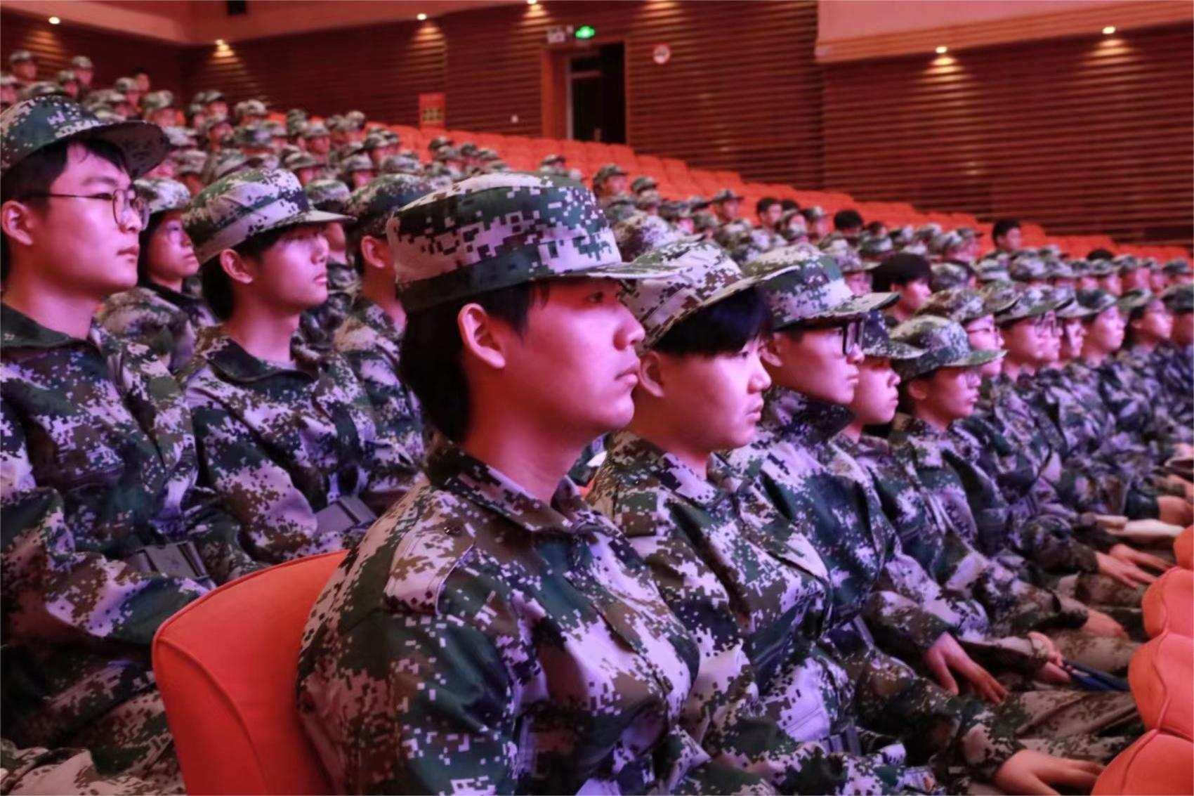 �齫������