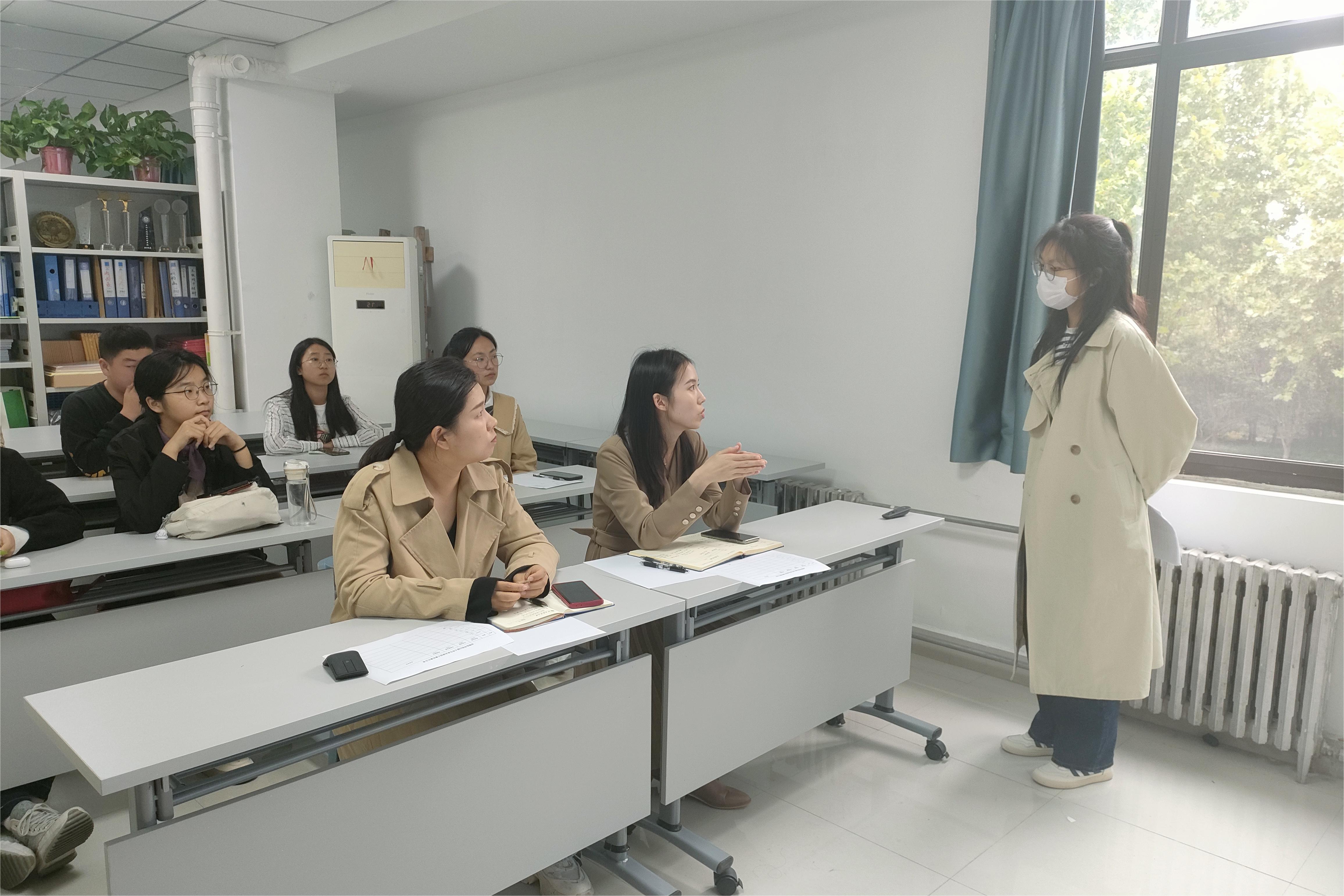 �齫������