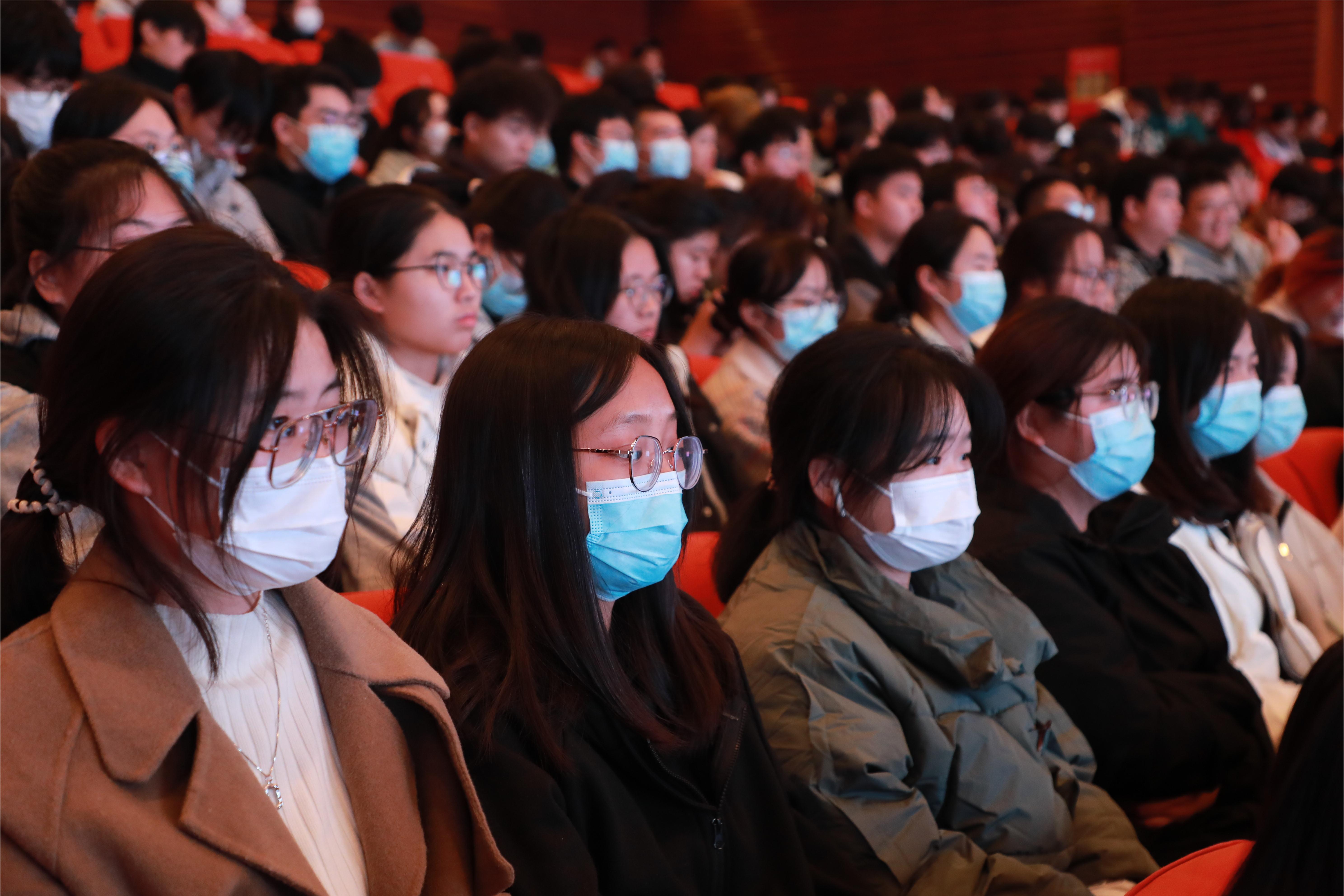 �齫������