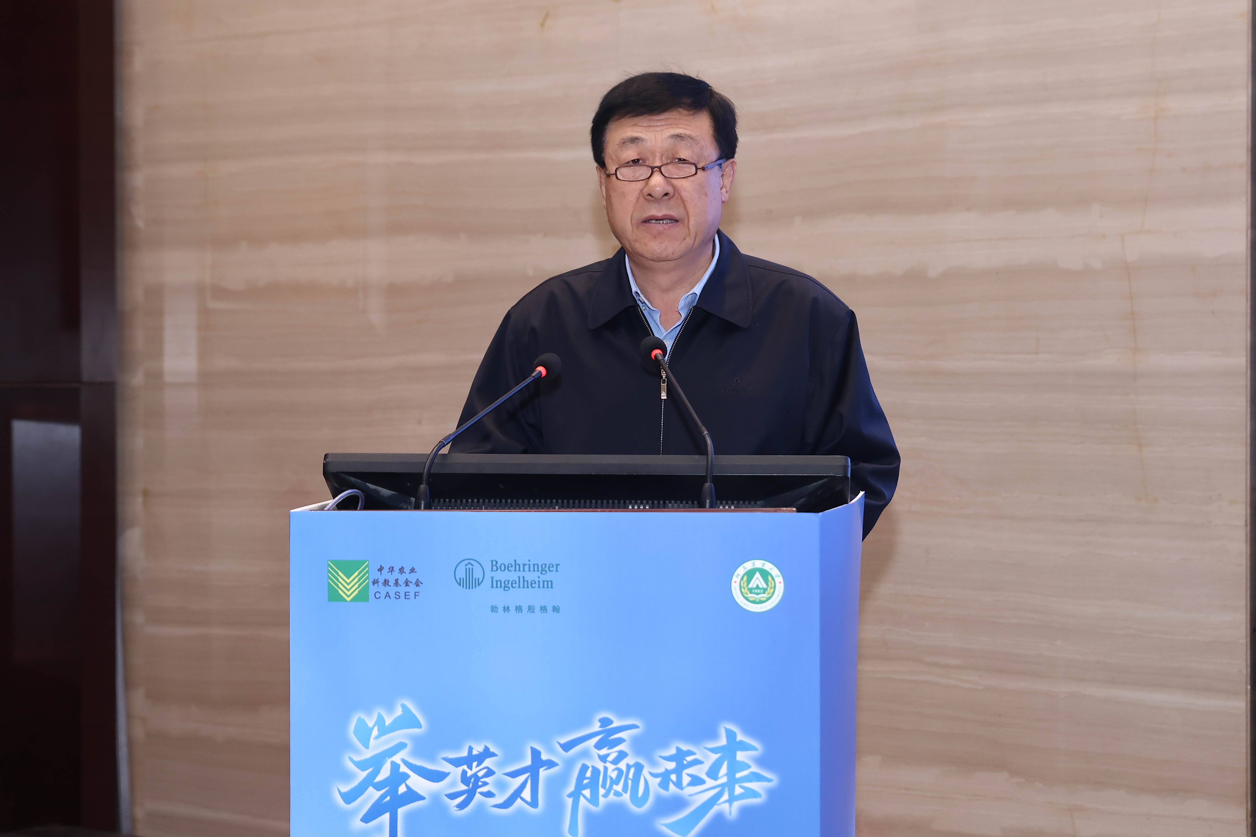 �齫������