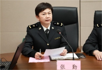 �齫������