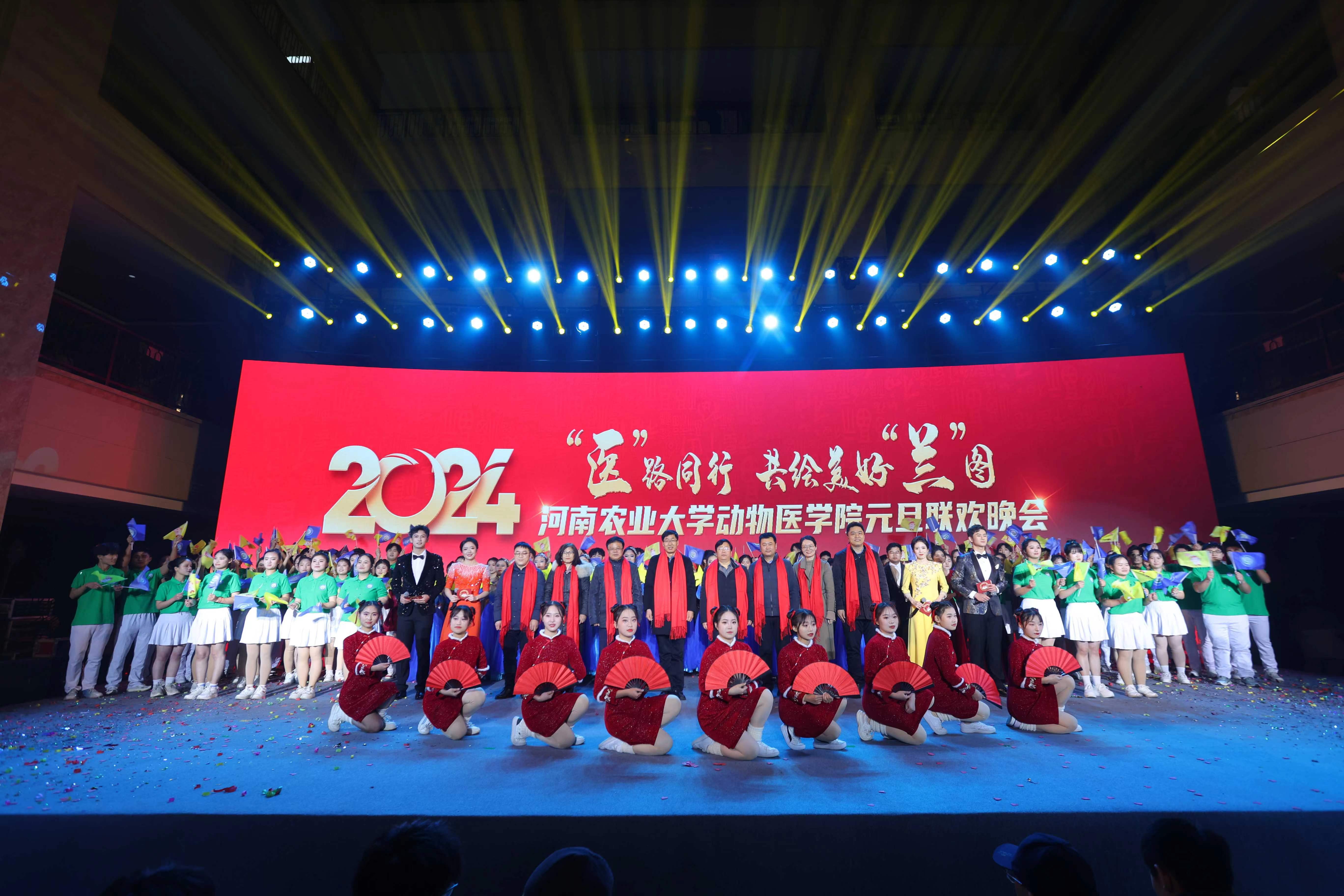 �齫������