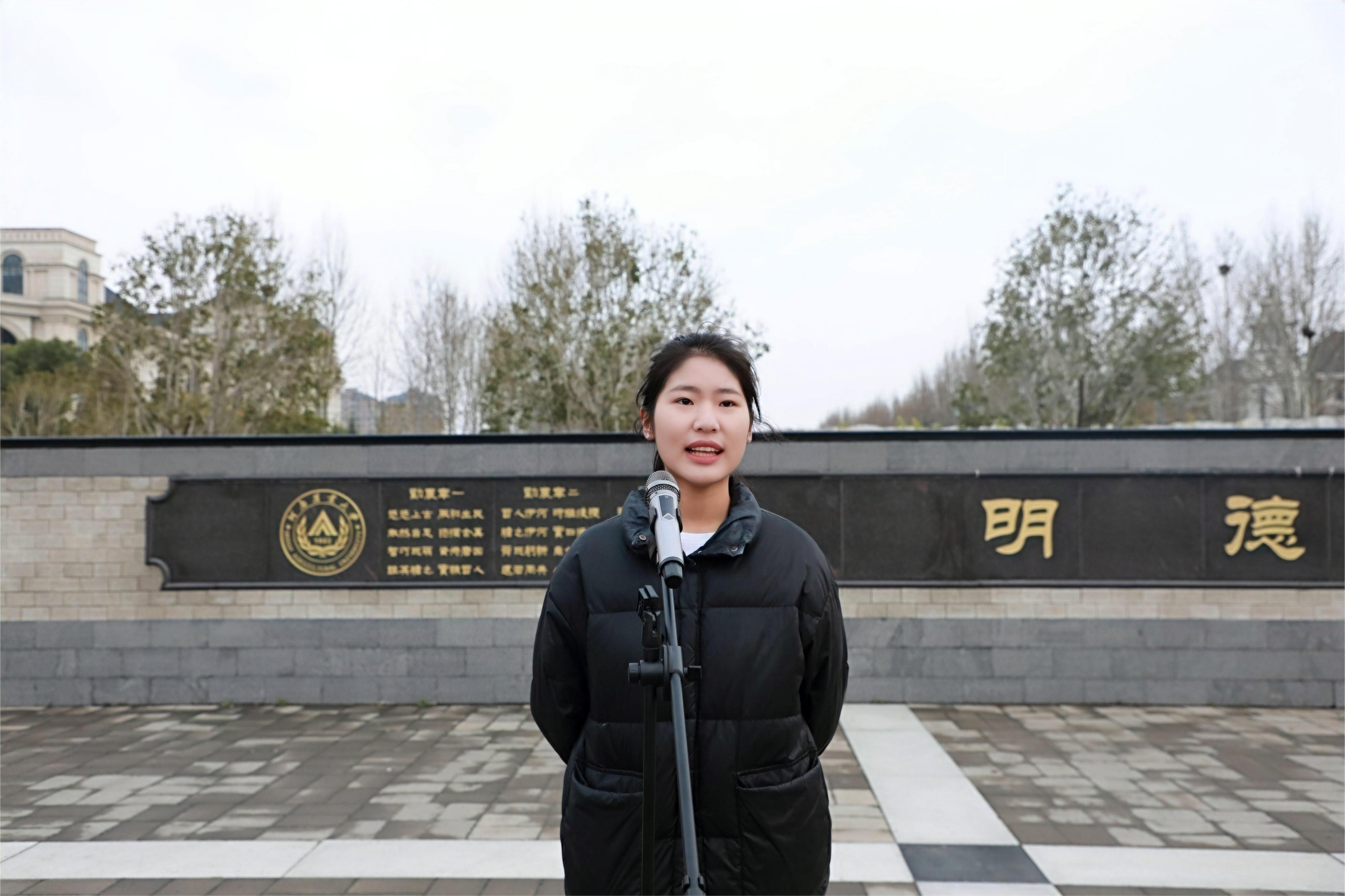 �齫������