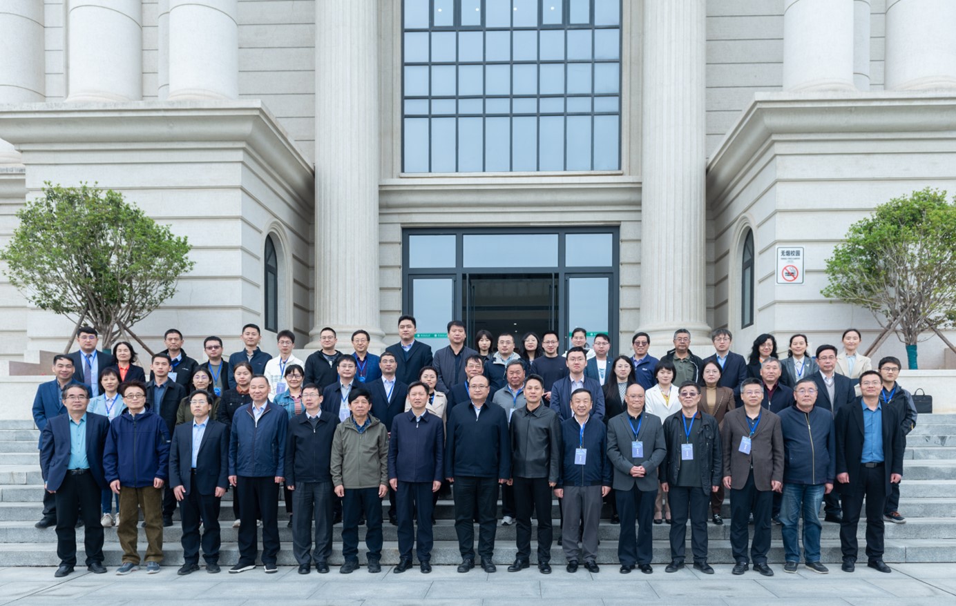 �齫������