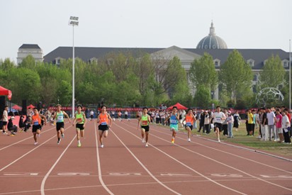 �齫������