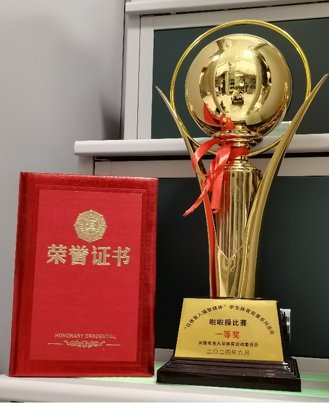 �齫������