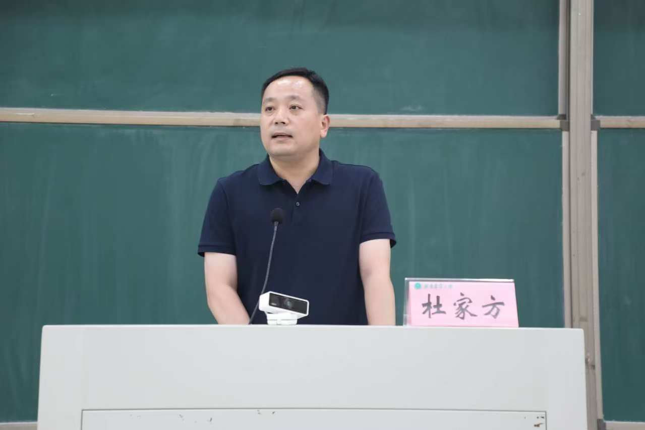 �齫������