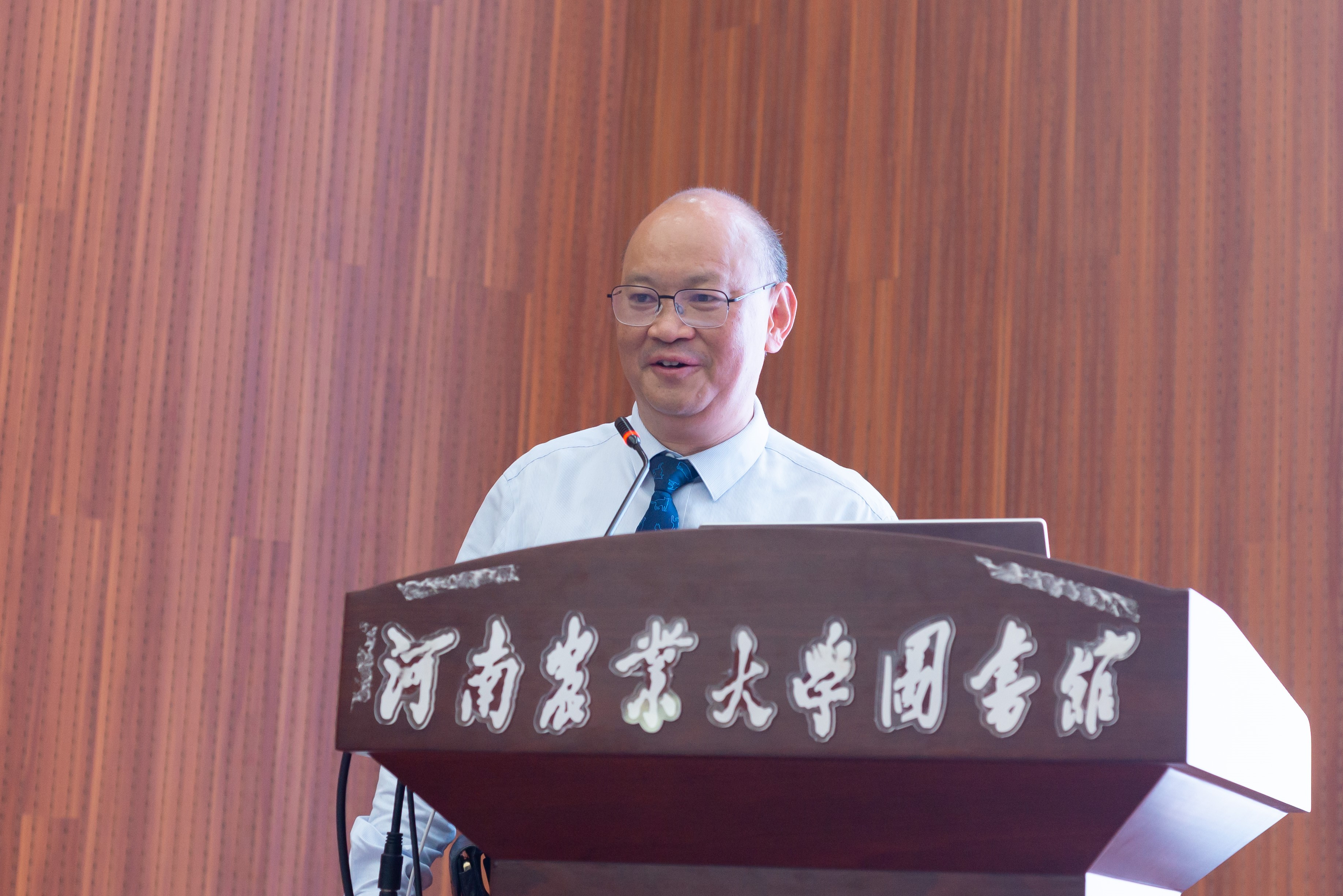 �齫������