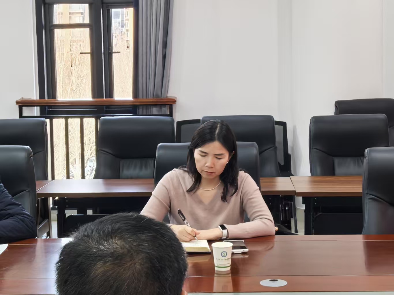 �齫������