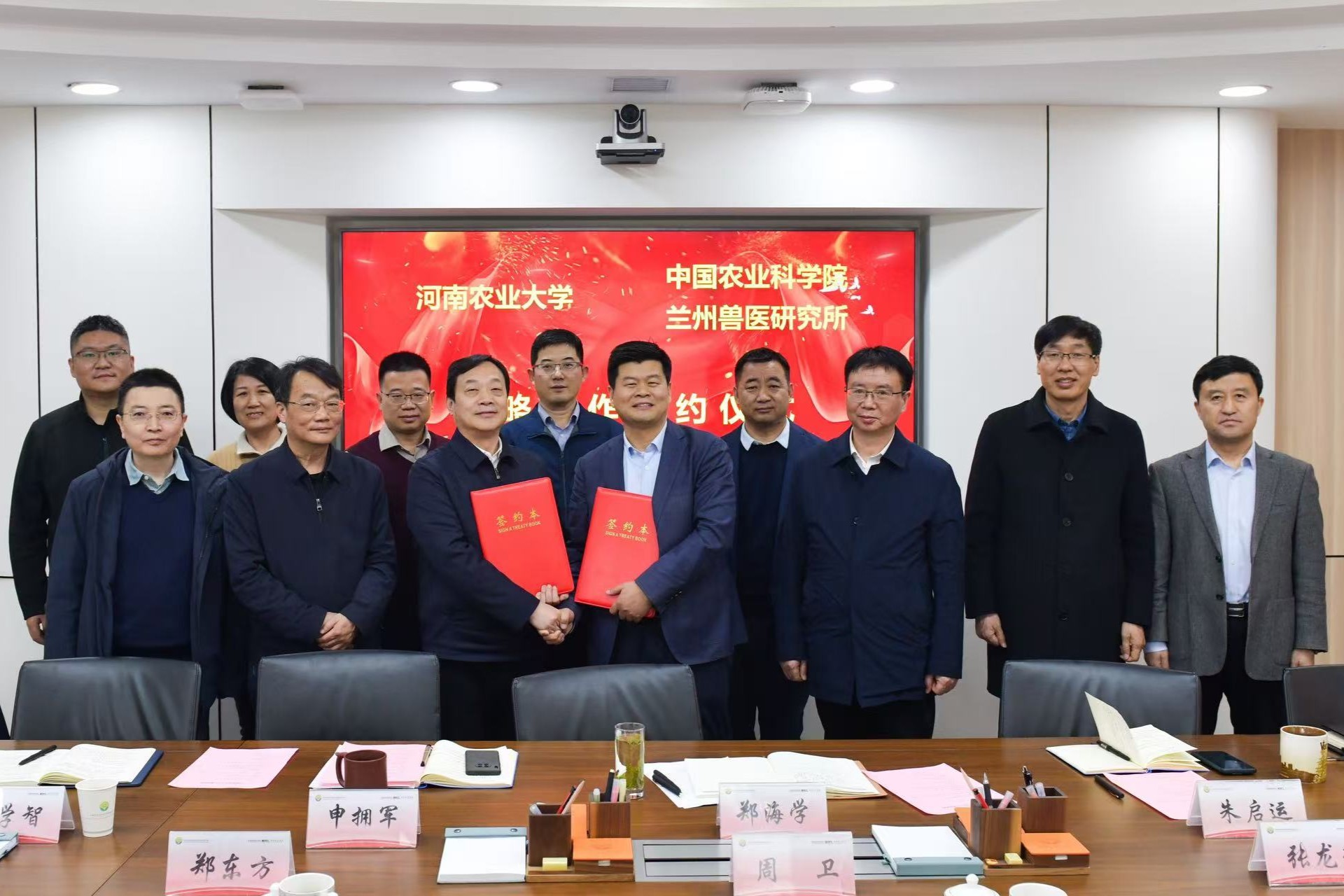 �齫������