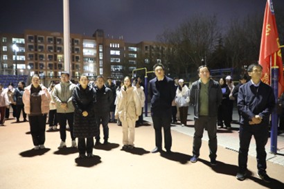 �齫������