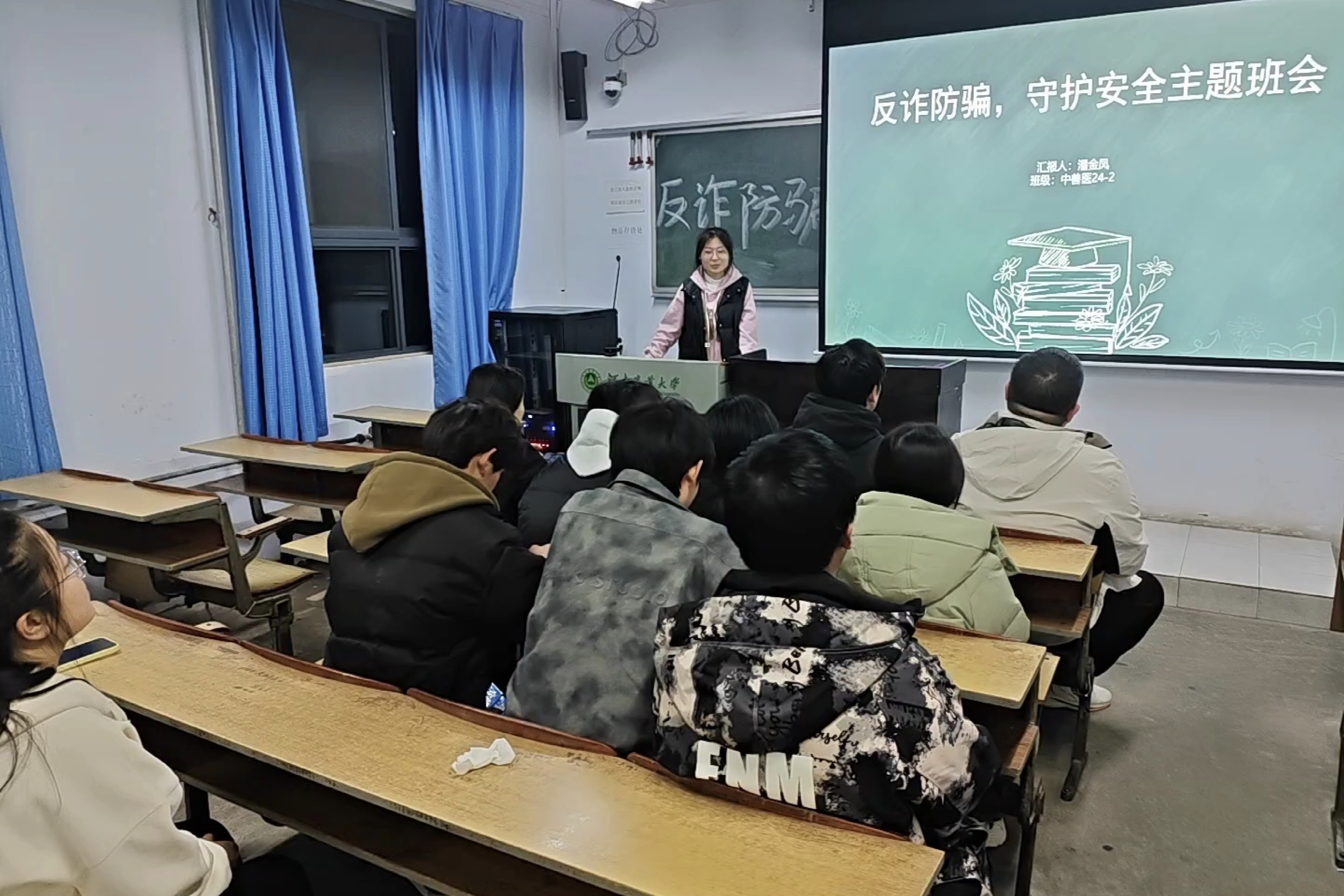 �齫������