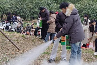 �齫������