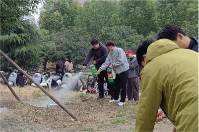 �齫������