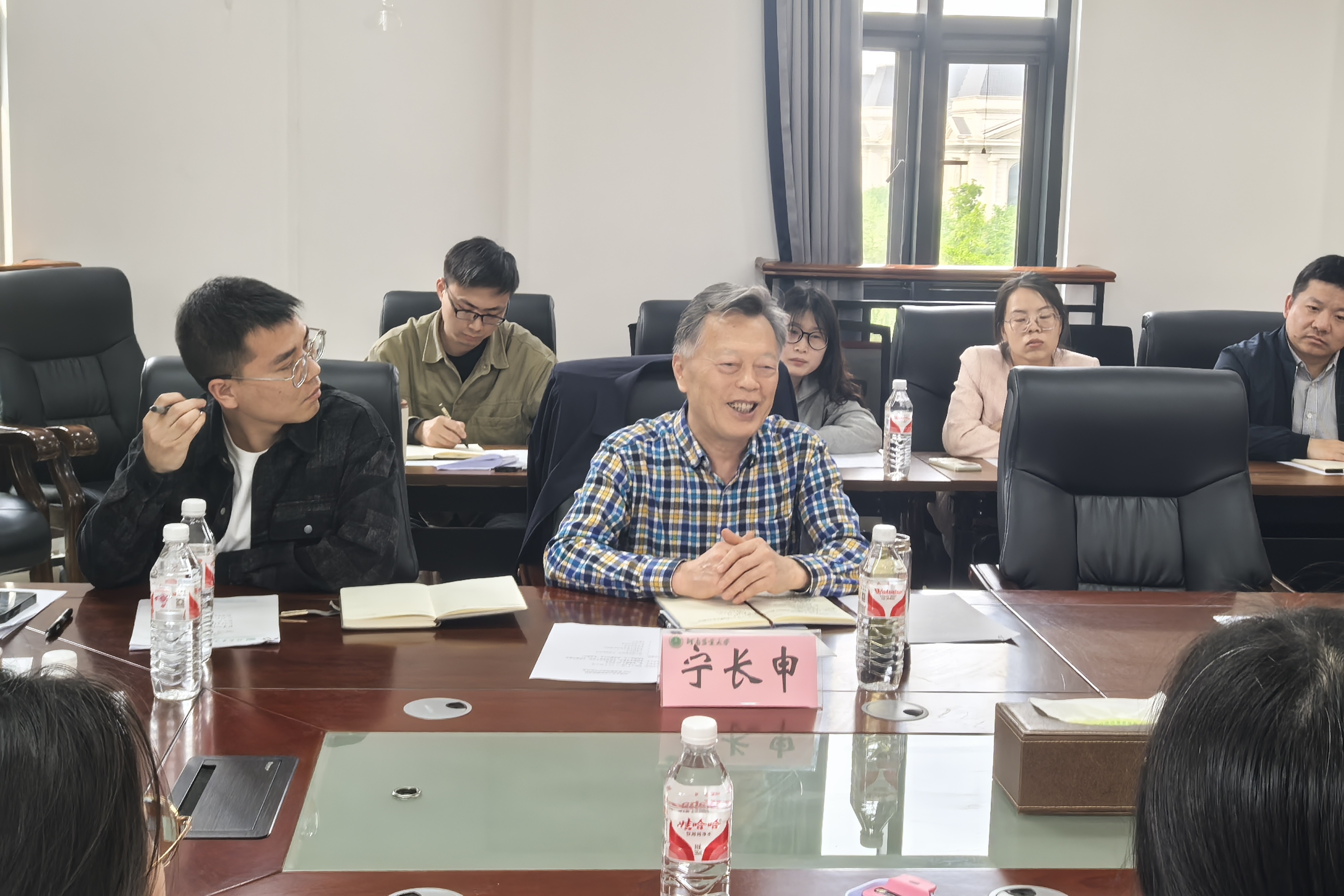 �齫������