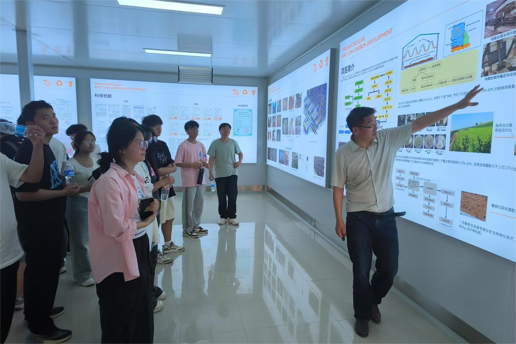 �齫������