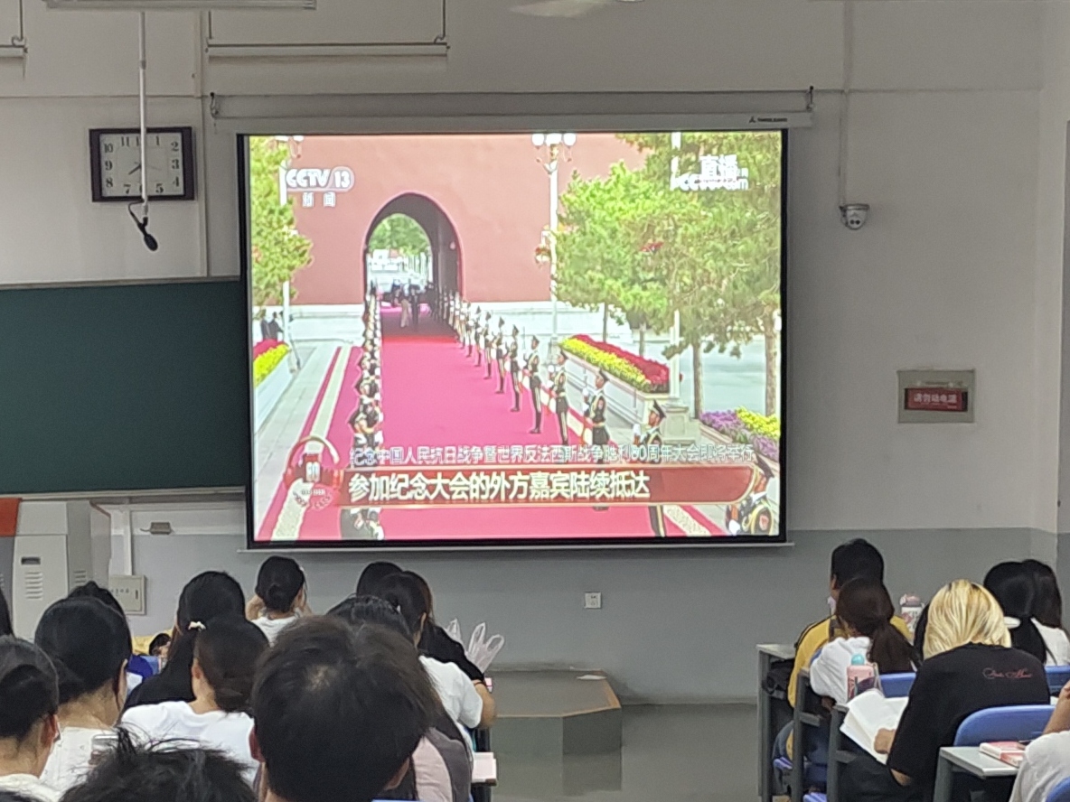 �齫������