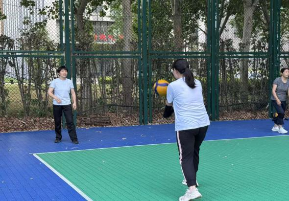 �齫������