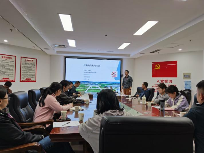 �齫������