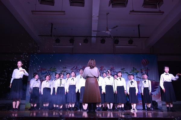 �齫������