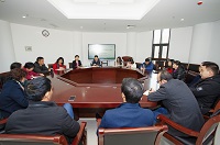 �齫������