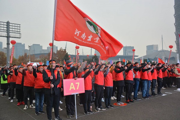 �齫������