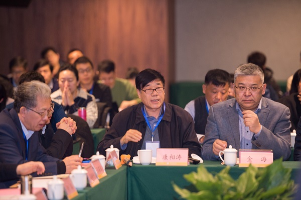 �齫������