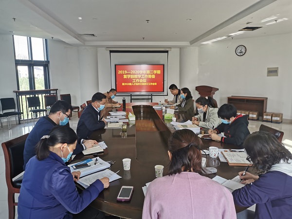 �齫������