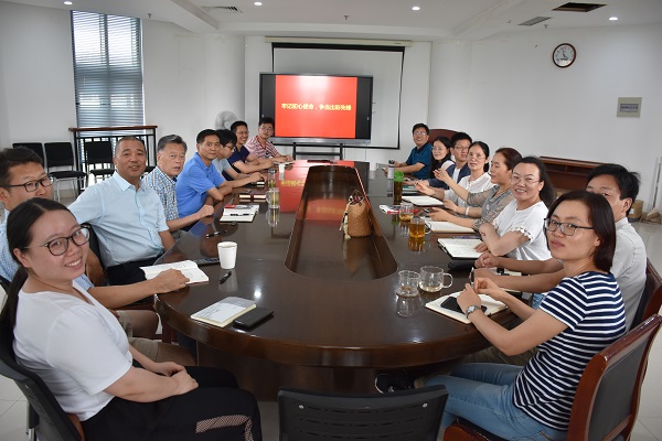 �齫������