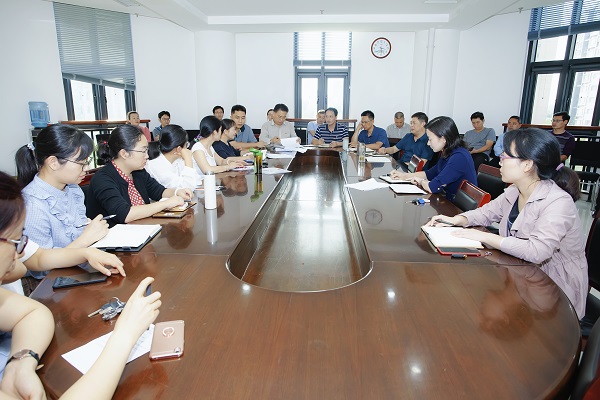 �齫������