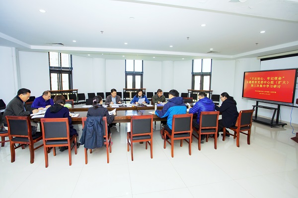 �齫������