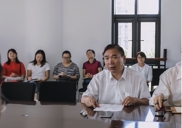 �齫������