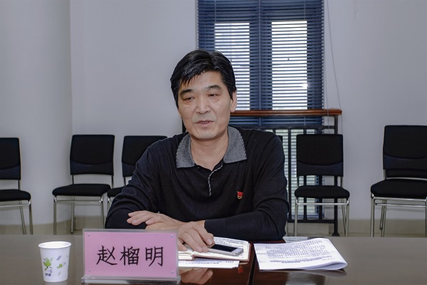 �齫������