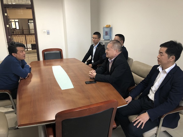 �齫������