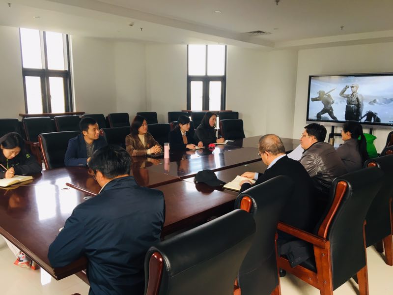 �齫������