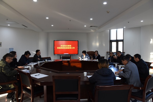 �齫������